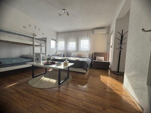 Apartment On the way Apartment in Dubrovnik-Neretva County