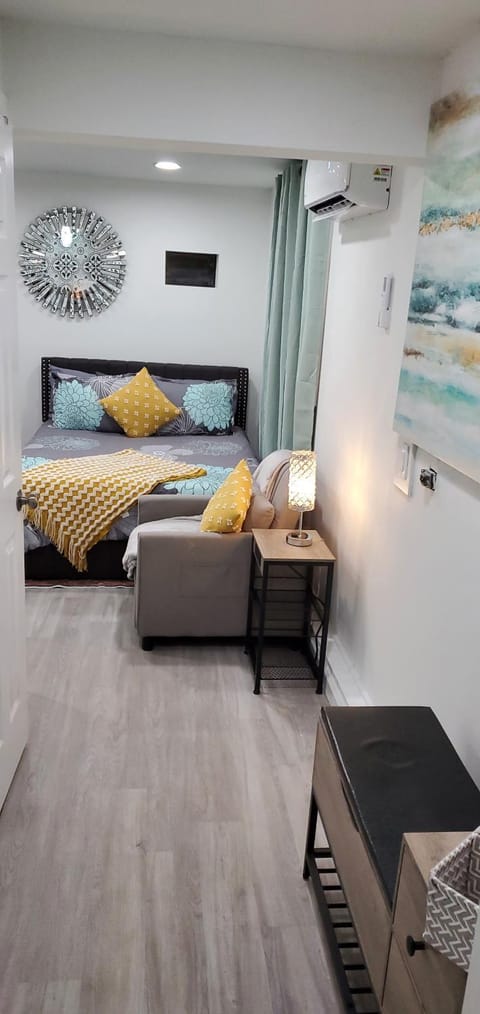 Seating area, Bedroom