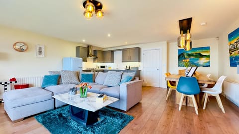West Strand Beach Penthouse, Portrush Seafront Apartment in Northern Ireland