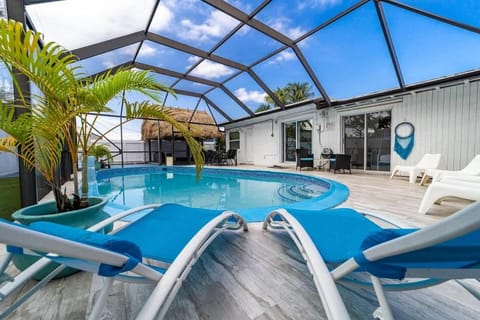 Private Heated Pool Villa in FTL Near Beach House in Dania Beach