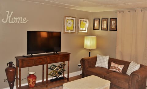 The Red 6 Apartment in Grand Forks