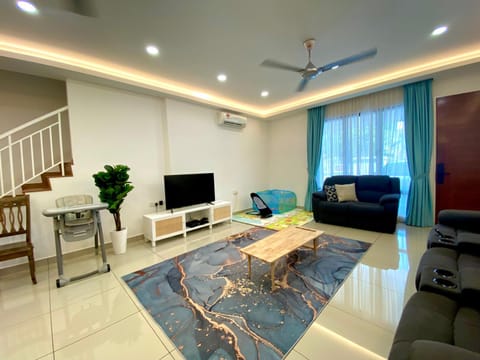 TV and multimedia, Living room, Seating area, fireplace, air conditioner