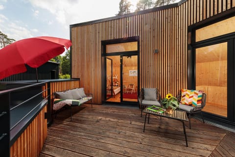 View (from property/room), Balcony/Terrace, Seating area