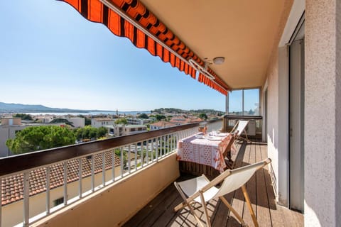 Patio, Balcony/Terrace, Dining area, Sea view