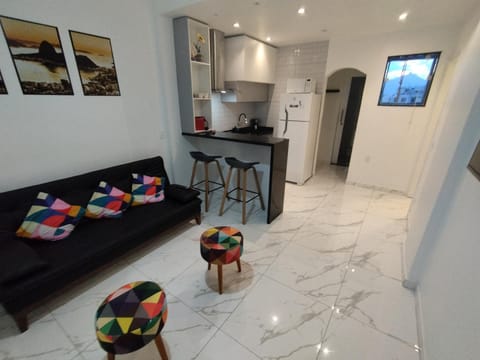 Kitchen or kitchenette, Living room, Dining area, minibar