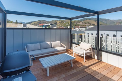 BBQ facilities, Balcony/Terrace