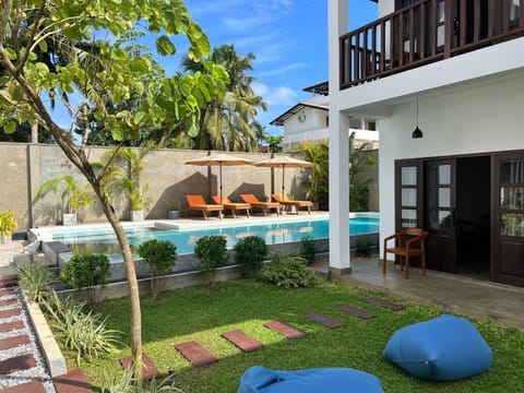 Garden, View (from property/room), Swimming pool