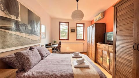 Bed, Bedroom, wardrobe