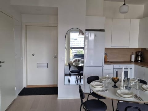 Kitchen or kitchenette, Seating area, Dining area, pet friendly, stove