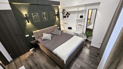 Bed, Photo of the whole room, Bedroom, wardrobe