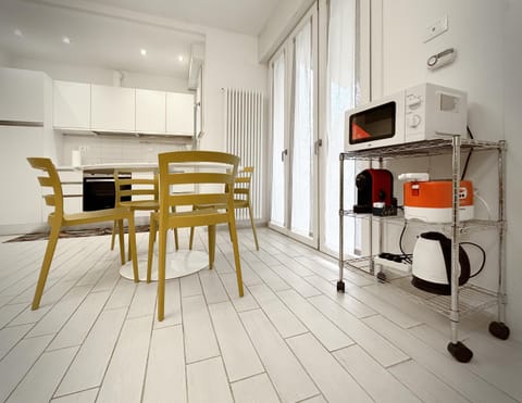 Coffee/tea facilities, minibar, toaster