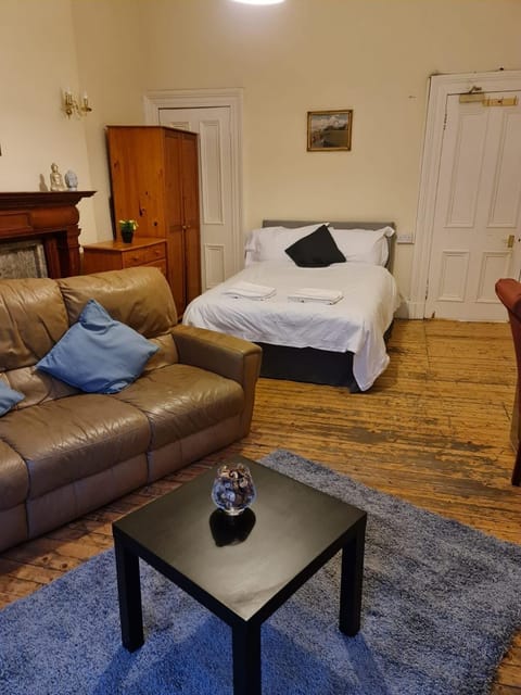 Haymarket Station Rooms Bed and Breakfast in Edinburgh