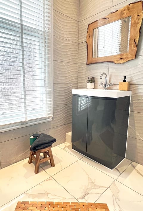 Perfectly located City Centre apartments Apartment in Exeter