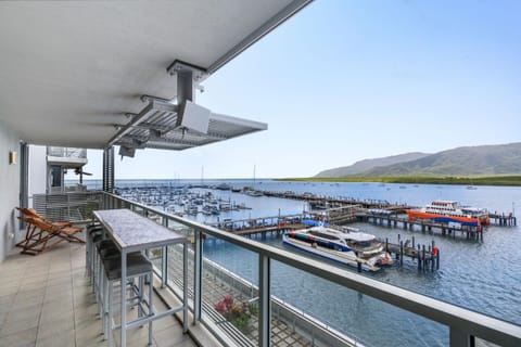 Balcony/Terrace, Mountain view, River view, Sea view