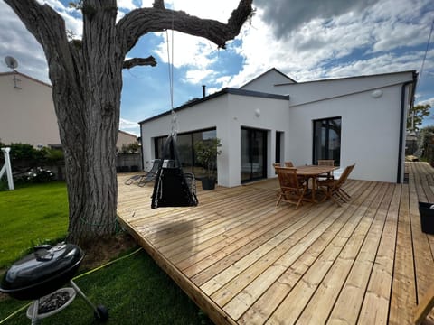 Property building, Patio