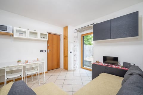 TV and multimedia, Dining area