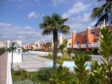 Property building, Pool view, Swimming pool