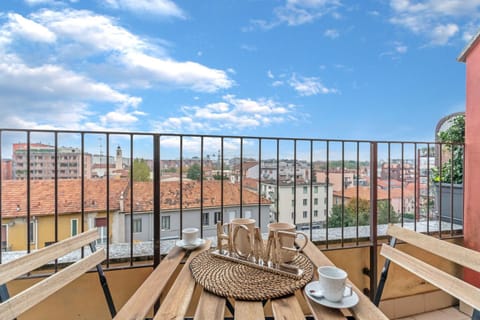 Property building, View (from property/room), Balcony/Terrace, City view