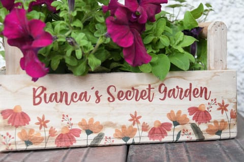 Decorative detail, Logo/Certificate/Sign