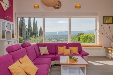 Living room, Seating area, Mountain view