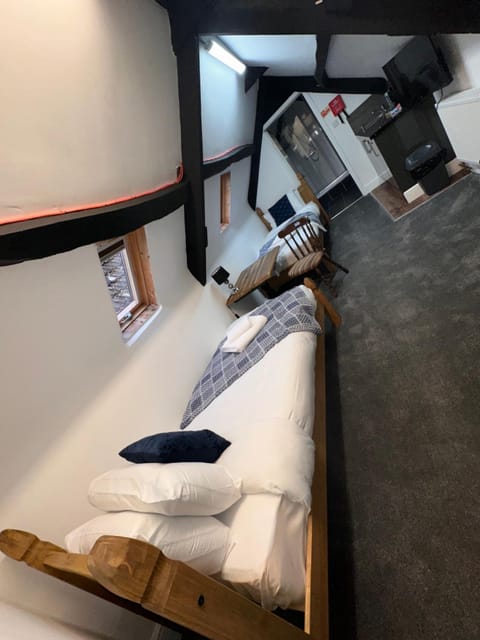 The White Lion Apartment in England