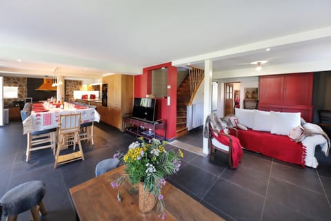 Living room, Dining area