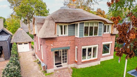 Property building, Garden, Garden view