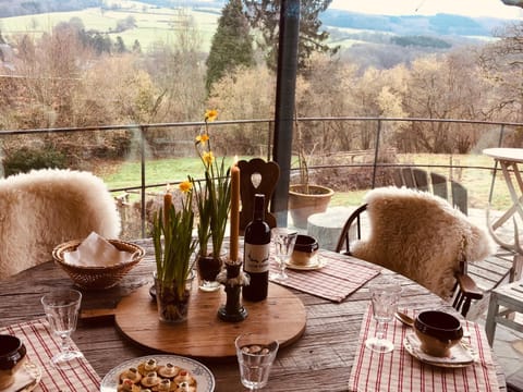 Slow Refuge House in Manhay