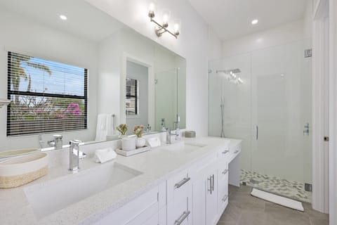 Priv pool & near beach House in North Naples