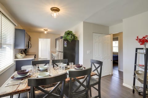 Lovely South Bend Home about 3 Mi to Dtwn and Notre Dame House in Mishawaka