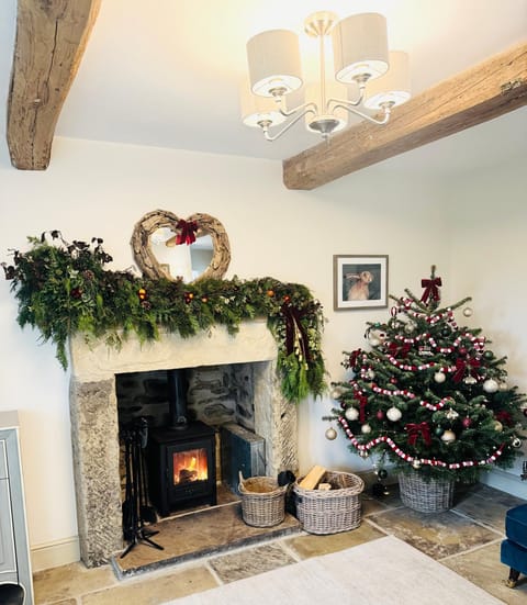 Bents Holiday Cottage, parking and country views House in Calderdale