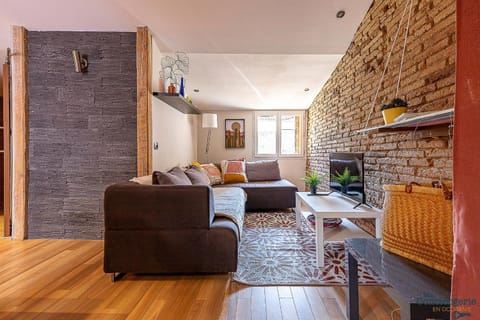 Communal lounge/ TV room, TV and multimedia, Living room