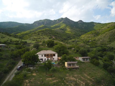 Property building, Facade/entrance, Neighbourhood, Mountain view