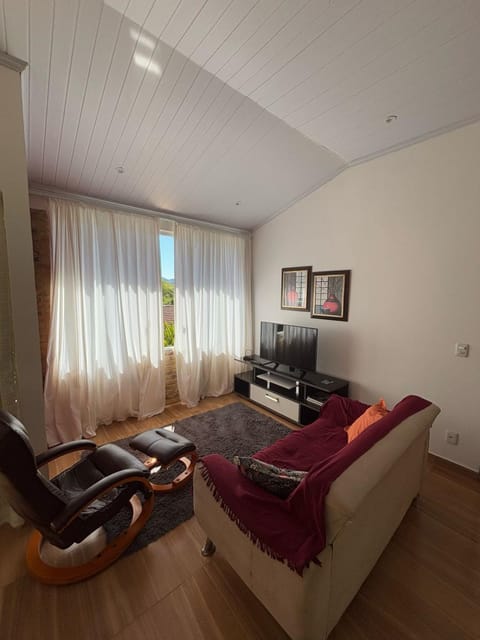 Communal lounge/ TV room, TV and multimedia, Living room