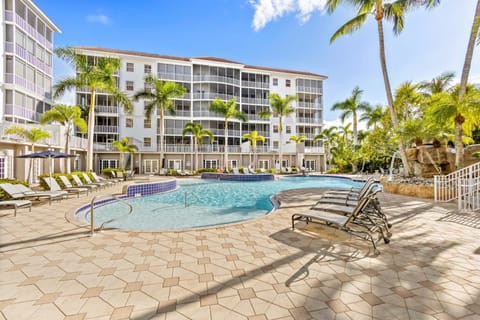 REGATTA AT VANDERBILT BEACH III #204 Apartment in Vanderbilt Beach