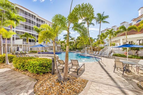 REGATTA AT VANDERBILT BEACH III #204 Apartment in Vanderbilt Beach