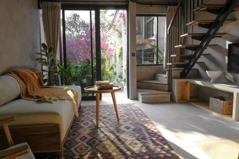 Living room, Garden view