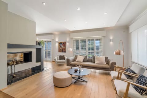 Living room, Seating area, flat iron