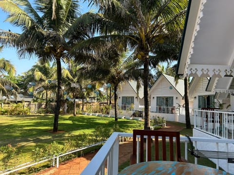 Property building, Day, Garden, Balcony/Terrace, Garden view