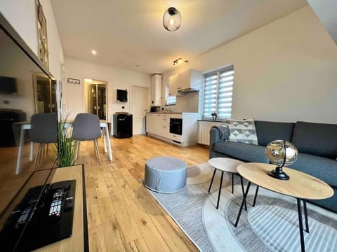 Le Neuvice - Place du marché, Quais, Bueren Apartment in Liège