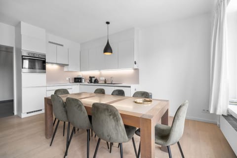 Kitchen or kitchenette, Dining area, pet friendly, stove