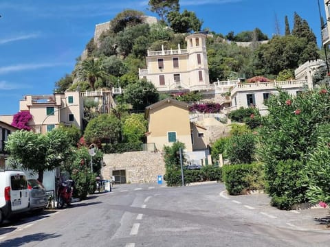 Casello 59 - dove il tempo si è fermato Apartment in Finale Ligure