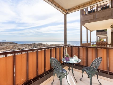 View (from property/room), Balcony/Terrace, Mountain view, Sea view