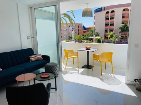 Balcony/Terrace, Living room