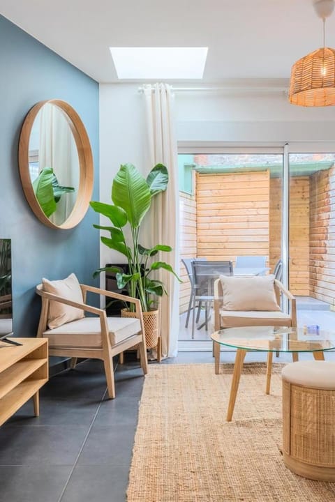 3 bedroom house with terrace near Lille Bed and Breakfast in Lille