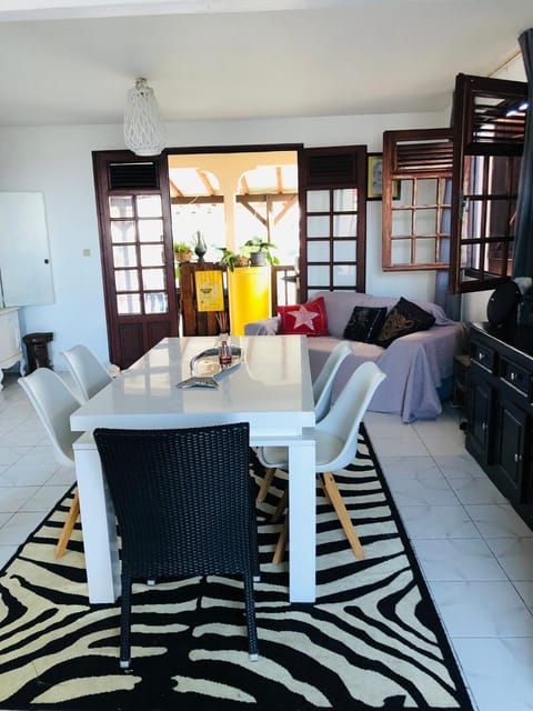 Chambre d'Hôtes Caïpi Bas du Fort Vacation rental in Le Gosier