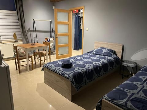 Studio proche de l’aéroport/gare/centre ville Apartment in Charleroi