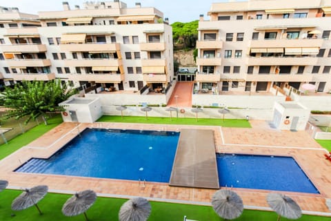 Property building, Pool view, Swimming pool