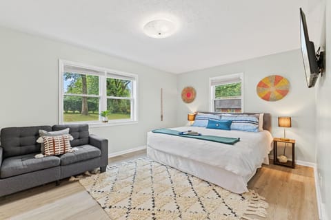 Work-friendly & near downtown House in Jeffersonville