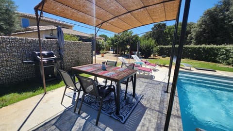 GITE LES MENTHES SAUVAGES 26 House in Provence-Alpes-Côte d'Azur